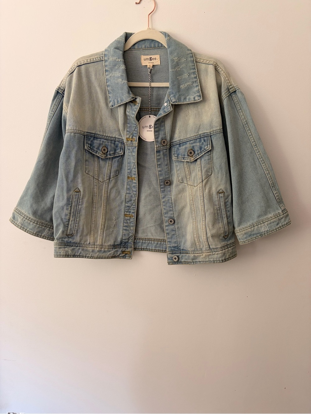 NWT 🧨🧨UMGEE Light Wash Denim Jacket 🧨🧨NWT